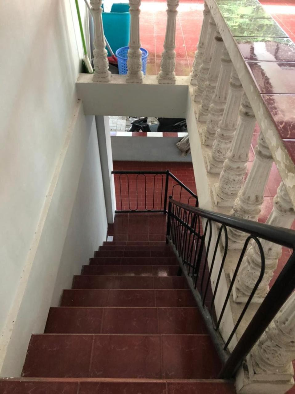 Oyo 90482 Rumah Oma Syariah Kupang  Eksteriør bilde