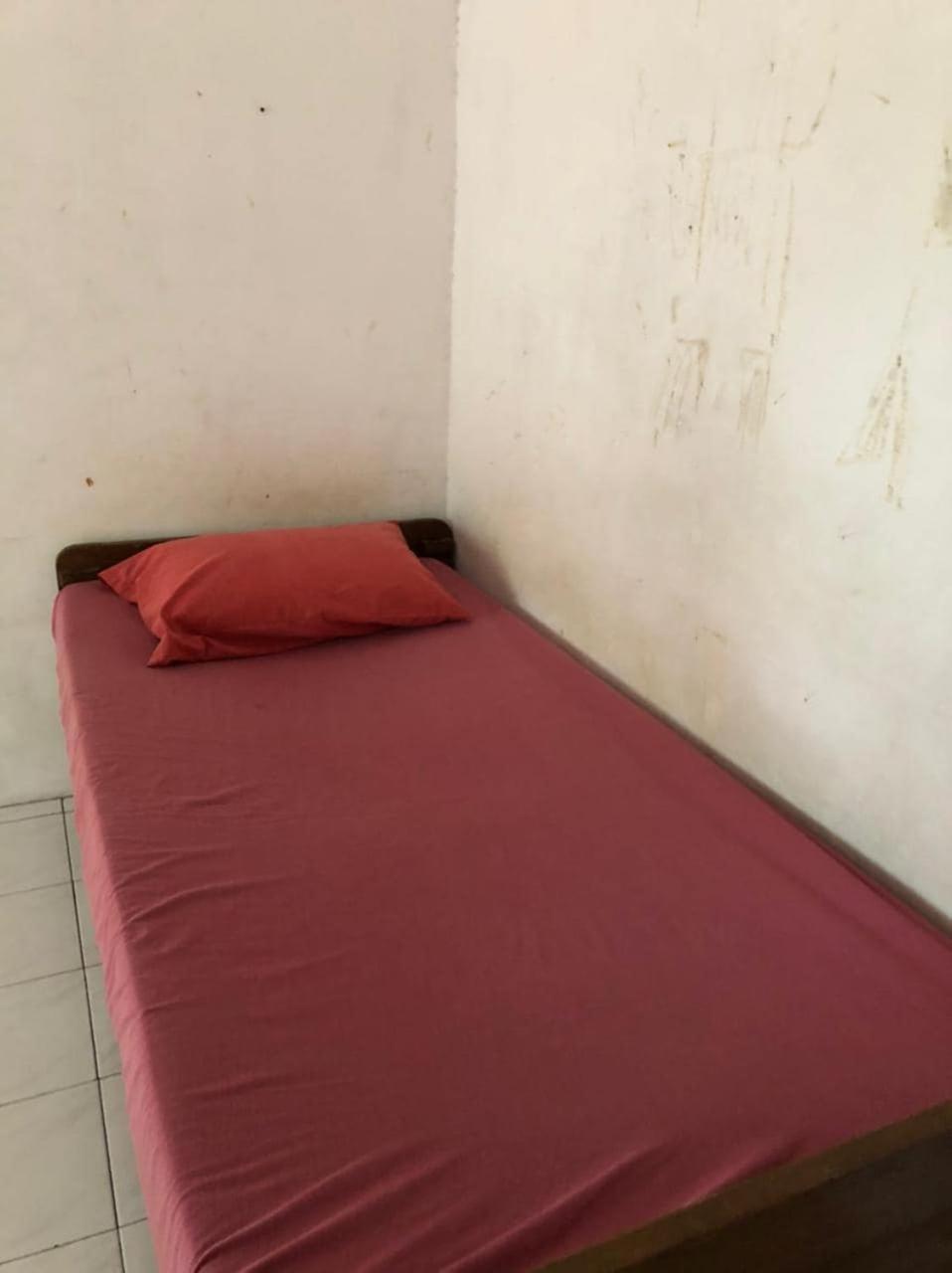 Oyo 90482 Rumah Oma Syariah Kupang  Eksteriør bilde